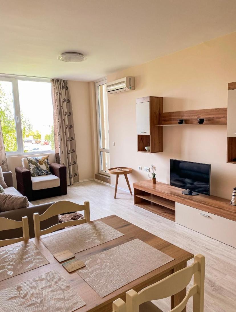 Apartments In Sunny Island Complex Chernomorets Ngoại thất bức ảnh